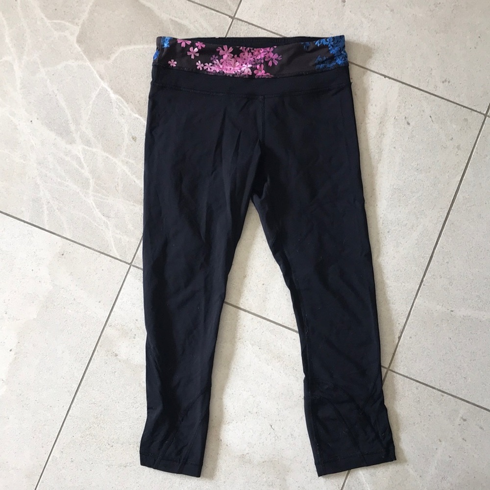 Lululemon Wunder Under Crop Floral Leggings- Size 4